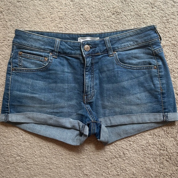 Mango Premium Denim Shorts with Casual Rolled Hem size 6 - Picture 1 of 8